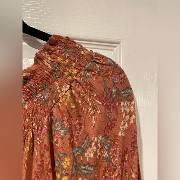 NWT Wonderly Size XL Mauve Floral Off The Shoulder Batwing Sleeve Peasant Top - Picture 7 of 11